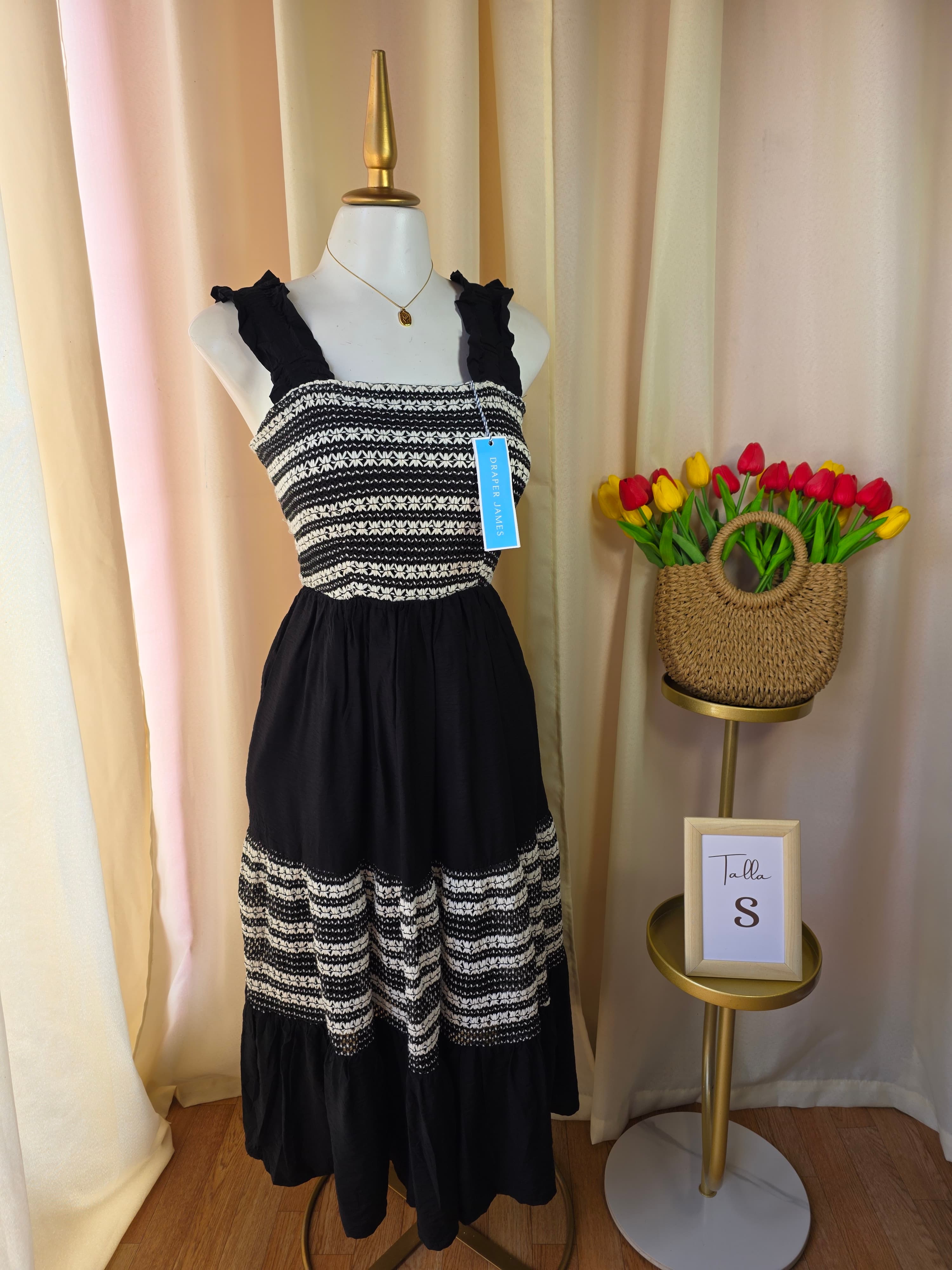 Vestido con estampado tejido